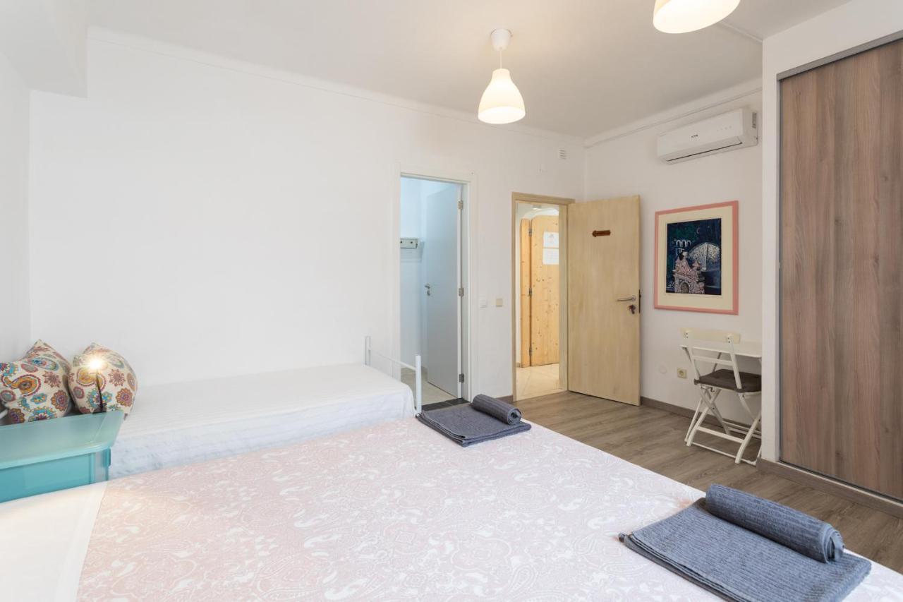 Quarto Duplo com Casa de Banho Privativa