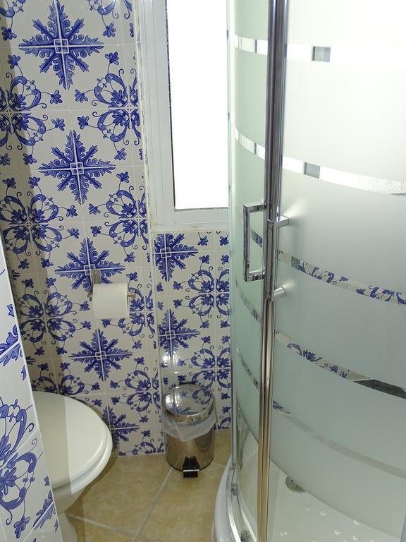 Quarto Duplo com Casa de Banho Privativa