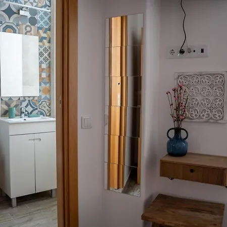 Tavira Nomad Guesthouse-2